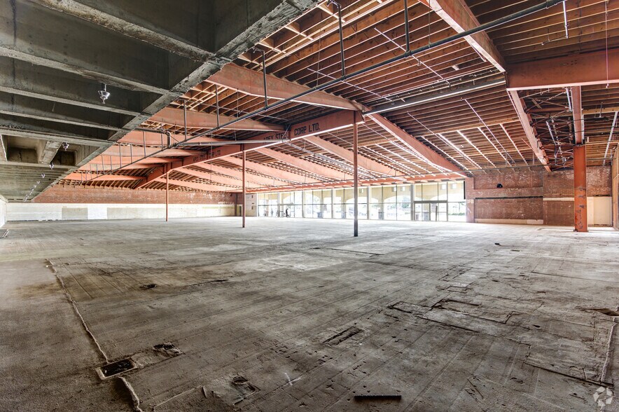 More Photos Of 422 S Azusa Ave, Azusa Unknown For Lease