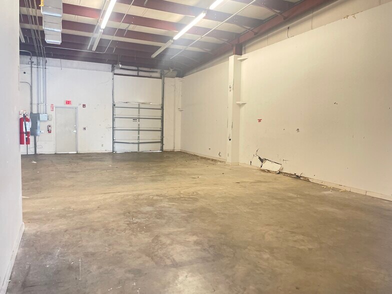 More Photos Of 1760 Tree Blvd, Saint Augustine Freestanding For Lease