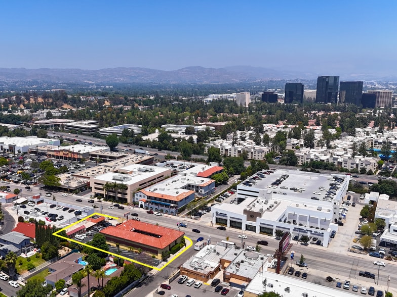 More Photos Of 21706 Ventura Blvd, Woodland Hills Hotel For Sale