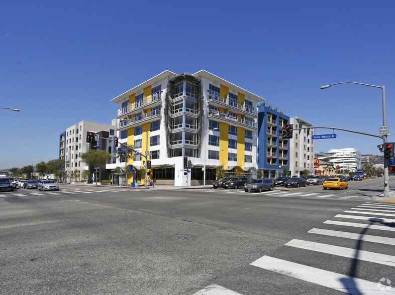 More Photos Of 7111 Santa Monica Blvd, West Hollywood Apartments For Lease