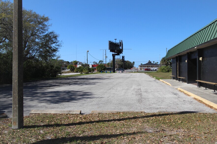 More Photos Of 2312 US Highway 19, Holiday Office For Sale