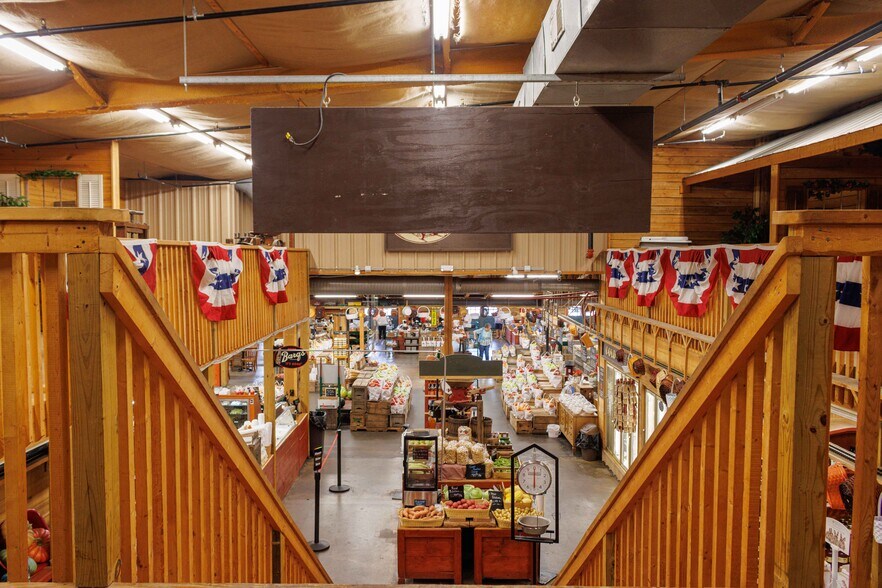 More Photos Of 63 Talona Spur Rd, Ellijay Freestanding For Sale