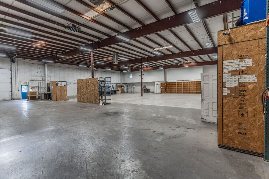 More Photos Of 3311 W Parkway Blvd, West Valley City Industrial For Sale