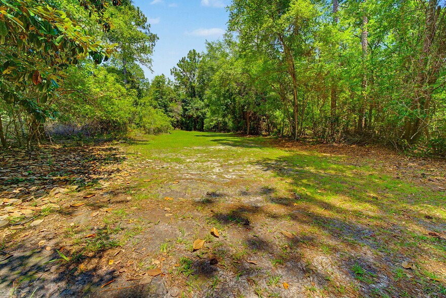 More Photos Of 22963 US Highway 98, Foley Flex For Sale