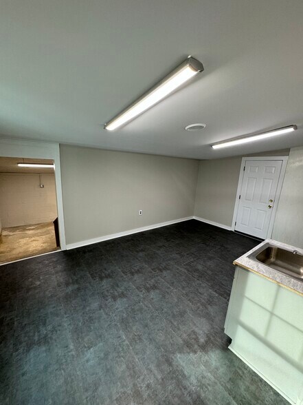 More Photos Of 7911 NC Highway 68 N, Stokesdale Storefront Retail Office For Lease