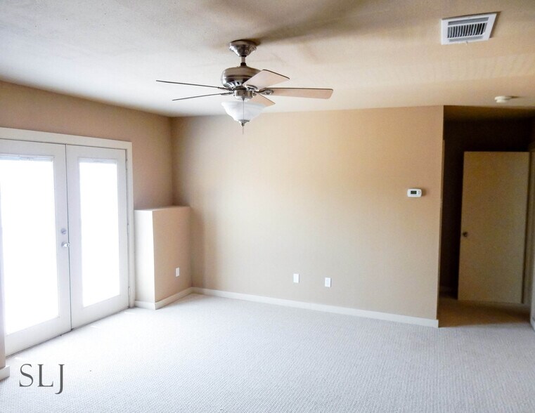 More Photos Of 4211 Gaston Ave, Dallas Land For Lease