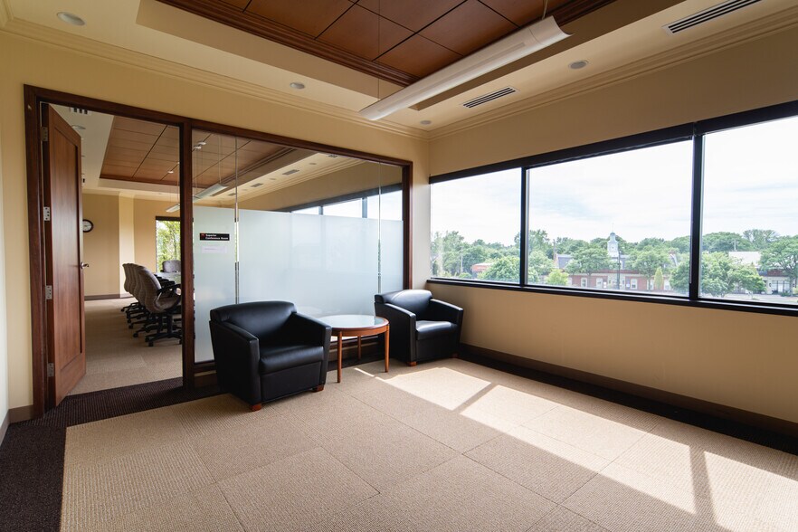 More Photos Of 34100 Woodward Ave, Birmingham Office For Lease