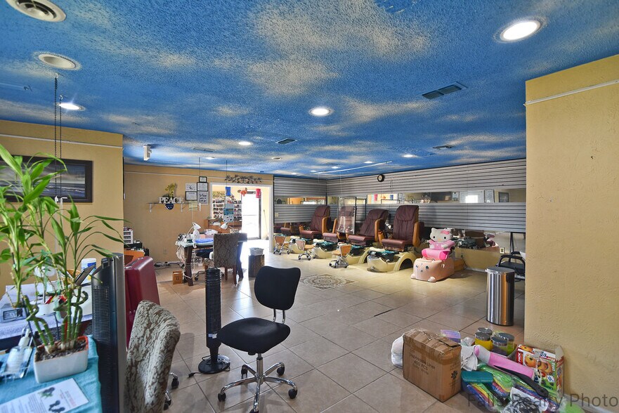 More Photos Of 4500 Kemp Blvd, Wichita Falls General Retail For Sale