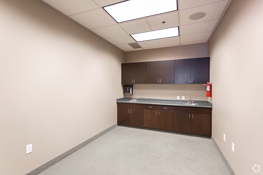 More Photos Of 6440 S Wasatch Blvd, Salt Lake City Office For Lease