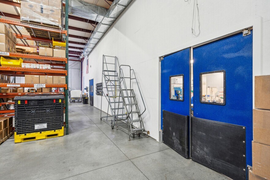 More Photos Of 3864 Leeds Ave, North Charleston Light Manufacturing For Sale