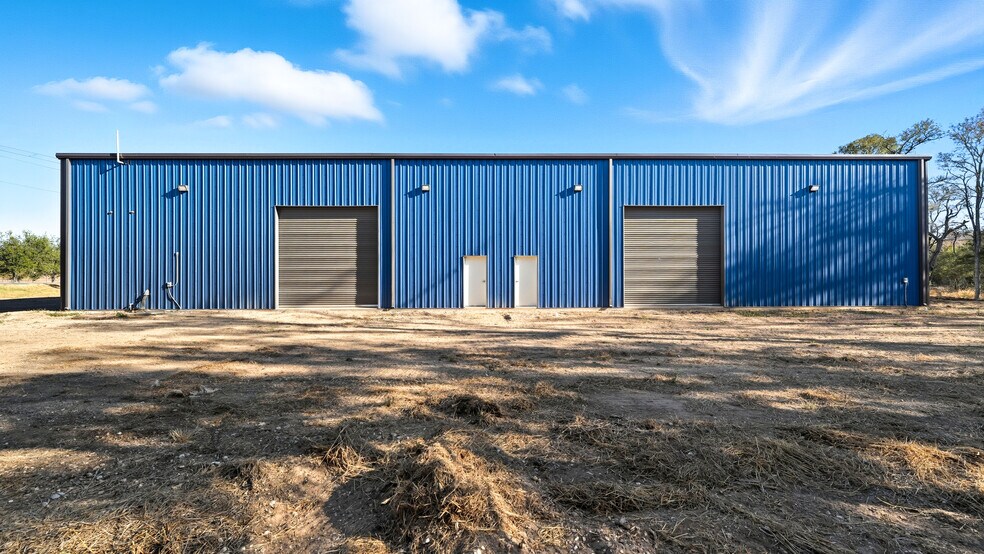 More Photos Of 5345 US 87, Stockdale Warehouse For Sale