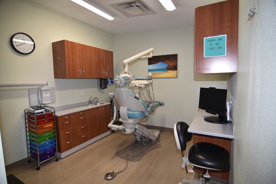 More Photos Of 1716 Warren Ave, Cheyenne Medical For Lease