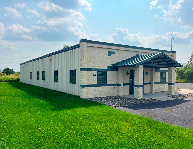 Primary Photo Of 1024 Thiesse Dr, Brainerd Light Distribution For Lease