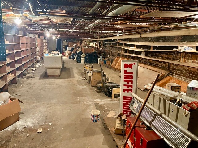 More Photos Of 217 E Court St, Kankakee General Retail For Sale