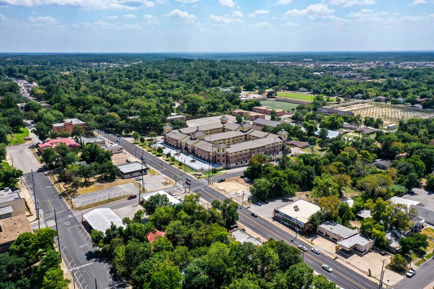 More Photos Of 1532 Sam Houston Ave, Huntsville Land For Sale