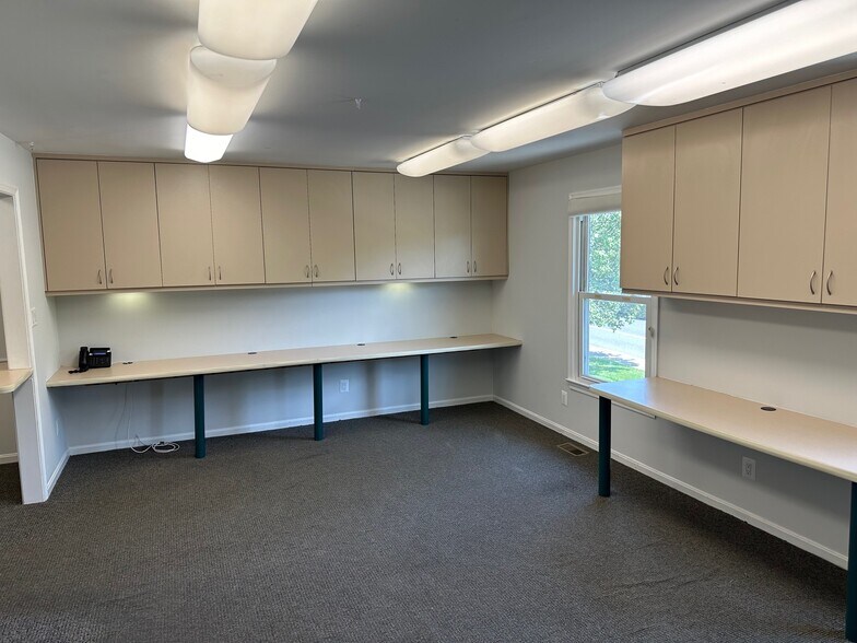 More Photos Of 6509 Democracy Blvd, Bethesda Medical For Lease