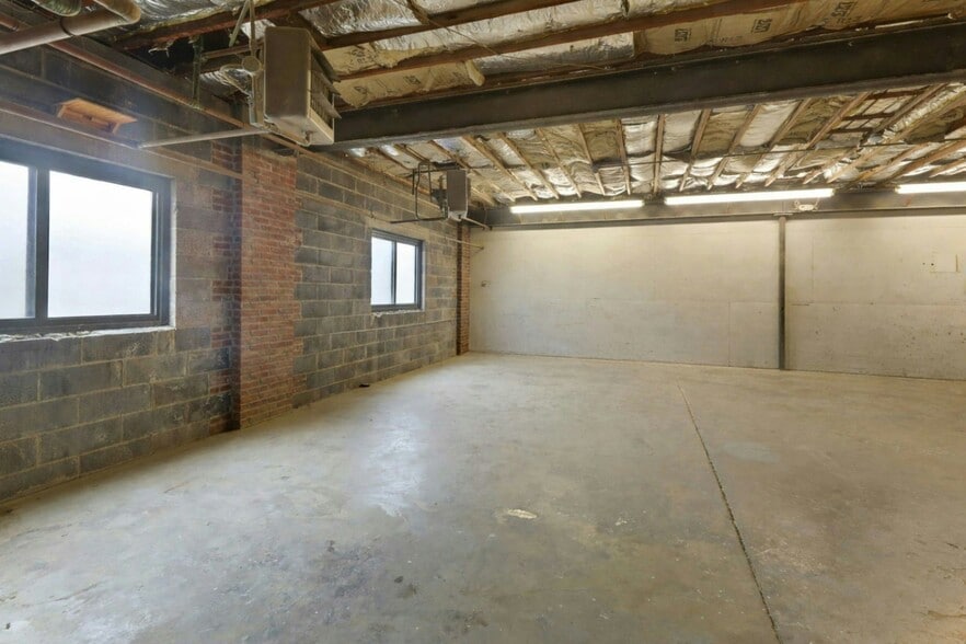 More Photos Of 209-211 Central Ave, East Newark Manufacturing For Sale