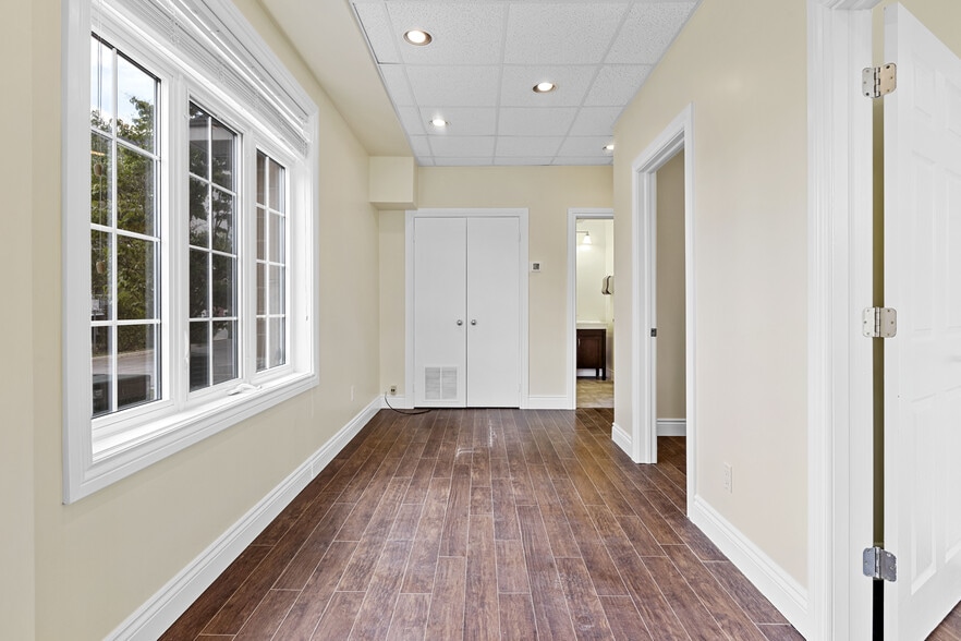 More Photos Of 2120 Montreal Rd, Ottawa Storefront Retail Residential For Sale