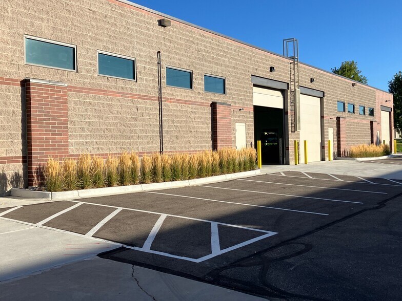 More Photos Of 7871 Shaffer Pky, Littleton Warehouse For Sale