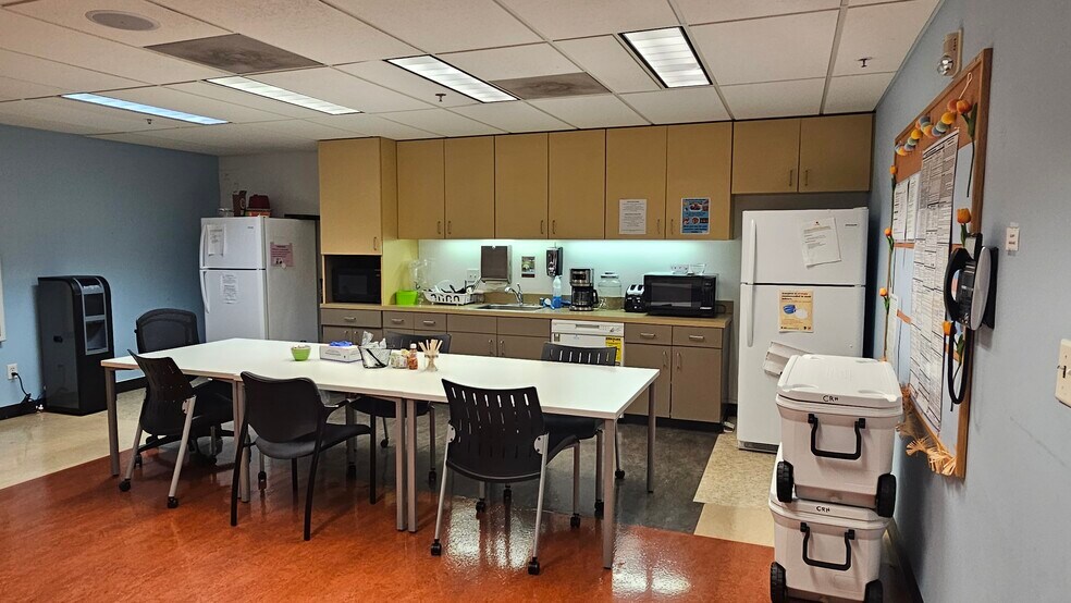 More Photos Of 1775-1799 Story Rd, San Jose Freestanding For Lease