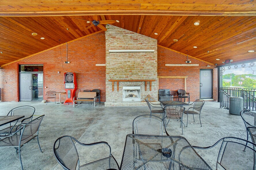 More Photos Of 126 W High St, Springfield Lodge Meeting Hall For Sale