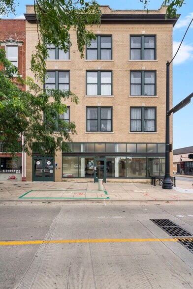 More Photos Of 324 Park Central W, Springfield Office For Lease