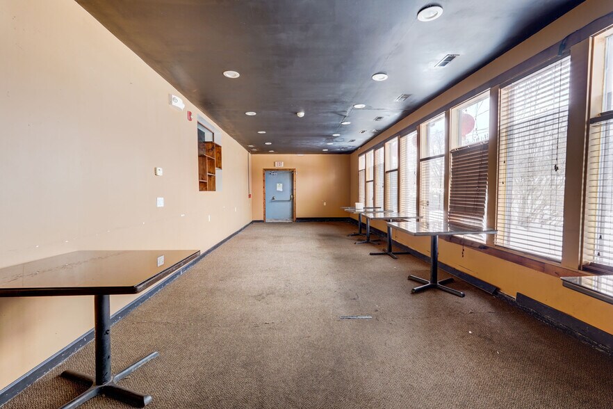 More Photos Of 2185 Monroe Ave, Rochester Restaurant For Sale