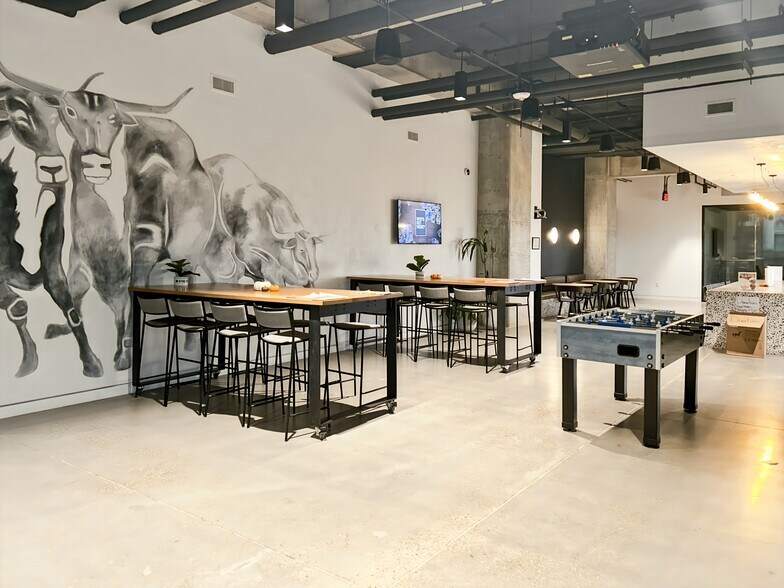 More Photos Of 702 Houston St, Fort Worth Coworking Space