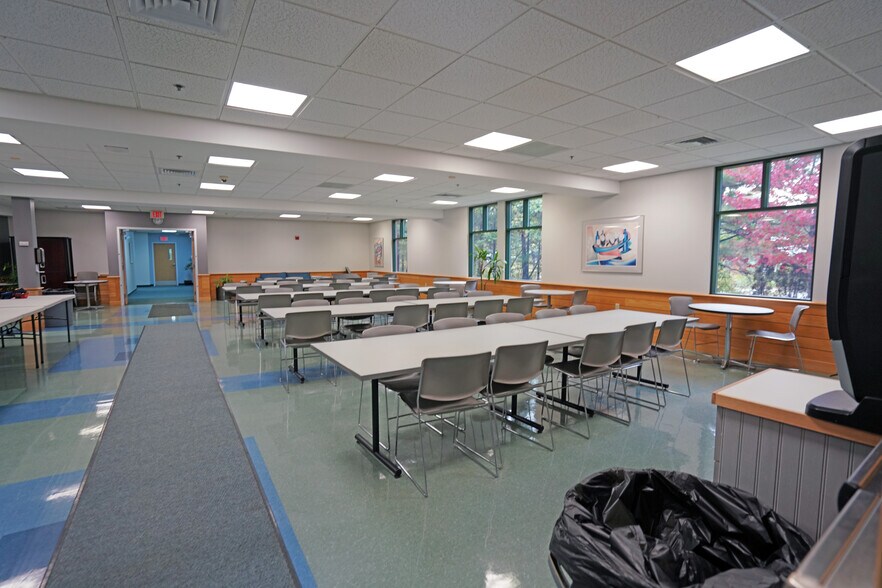 More Photos Of 4 Barrell Ct, Concord Office For Lease