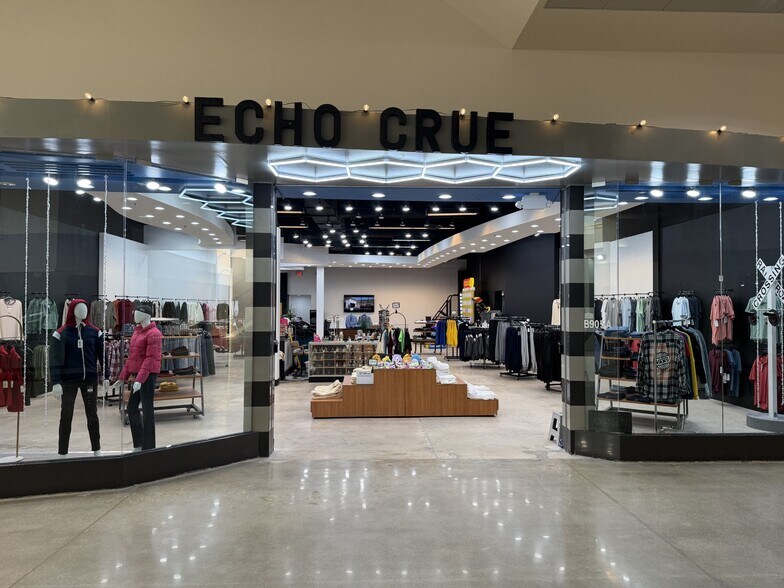 More Photos Of 4800 Texoma Pky, Sherman General Retail For Lease