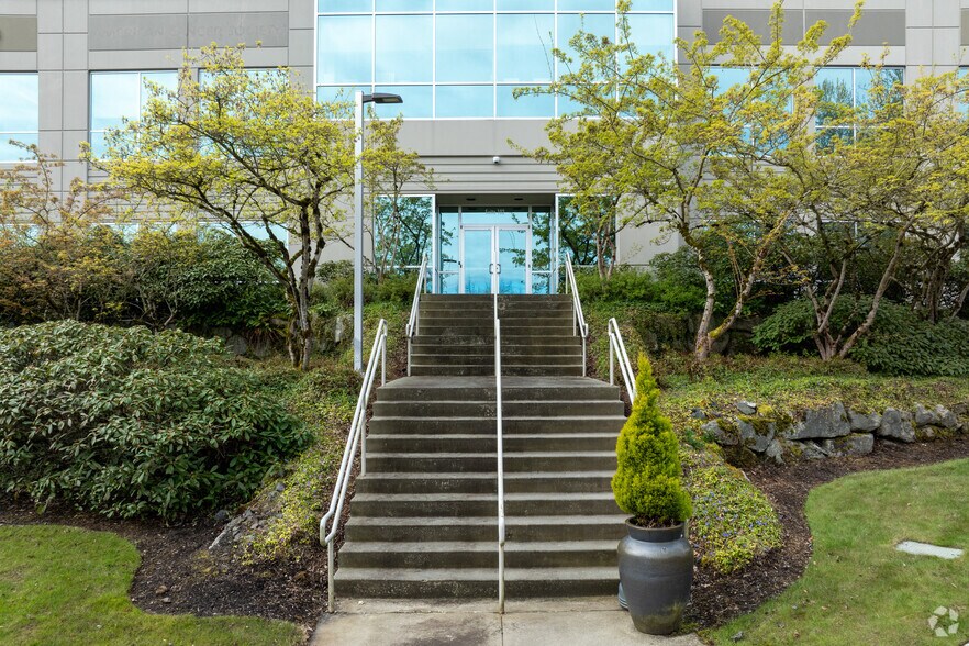 More Photos Of 728 134th St Sw, Everett Office For Lease