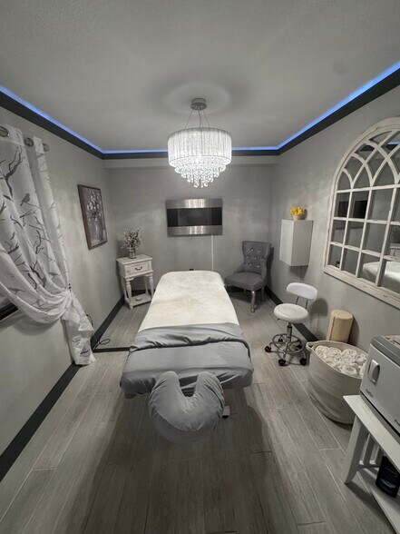 More Photos Of 3400 Tamiami Trl, Port Charlotte Medical For Sale