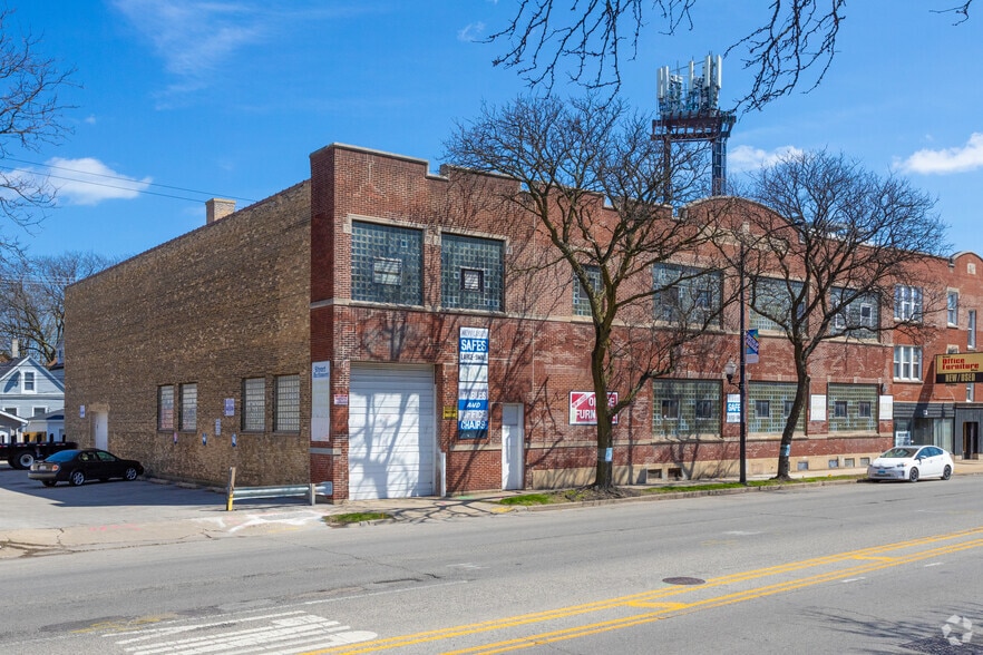 More Photos Of 5041-5047 N Western Ave, Chicago Flex For Lease