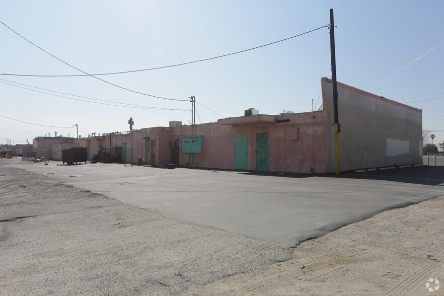 More Photos Of 1740-1788 W Highland Ave, San Bernardino Freestanding For Lease