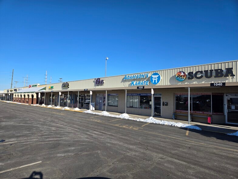 More Photos Of 1000-1044 E Main St, Brownsburg Unknown For Lease