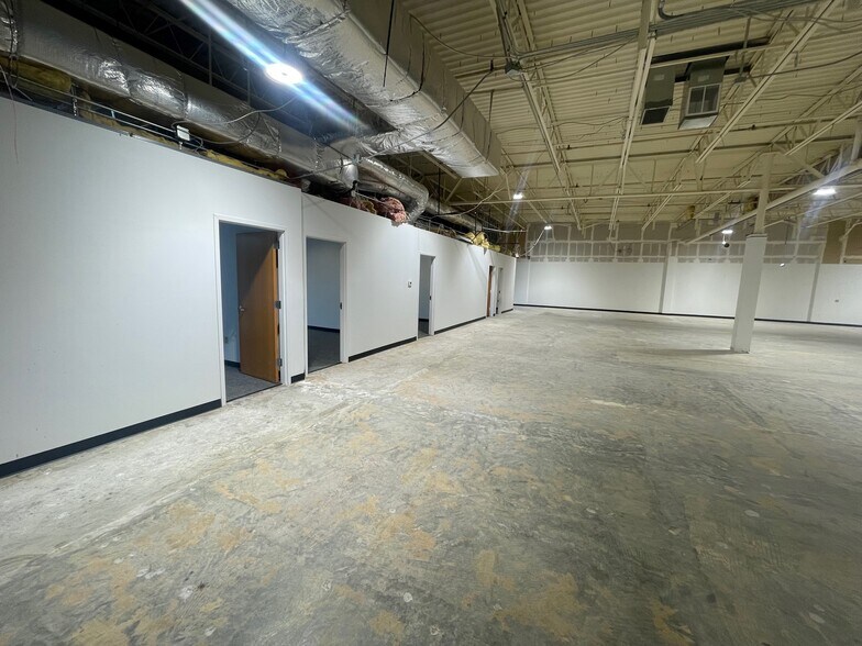 More Photos Of 1957 Lakeside Pky, Tucker Unknown For Lease