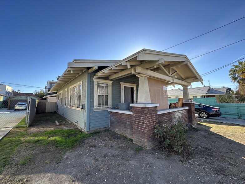 Primary Photo Of 1210 N Mariposa Ave, Los Angeles Apartments For Sale