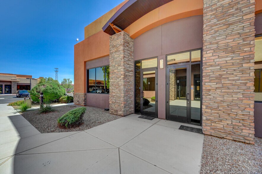 More Photos Of 6284 Spring Mountain Rd, Las Vegas Office For Sale