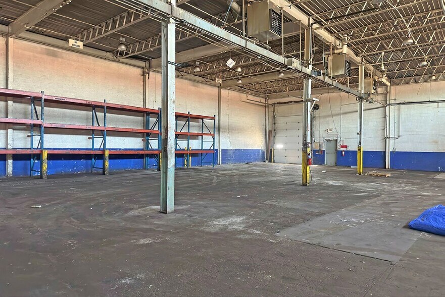 More Photos Of 813 & 839 E Ten Mile Rd, Madison Hts, Madison Heights Warehouse For Sale