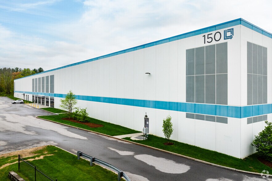 Primary Photo Of 150 Hayes Memorial Dr, Northborough Distribution For Lease