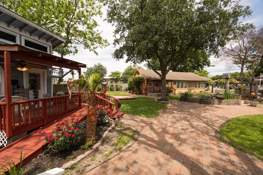 More Photos Of 706 Bradford Ave, Kemah Land For Sale