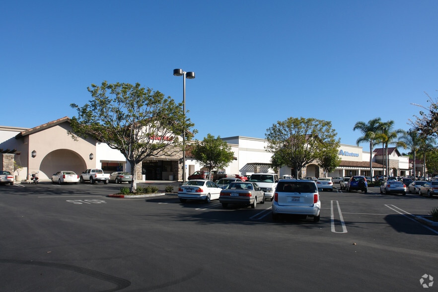 More Photos Of 1211-1381 E Vista Way, Vista Unknown For Lease