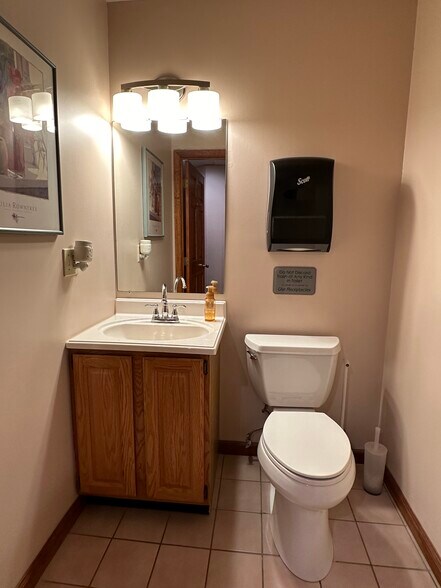 More Photos Of 2630 E Chestnut Ave, Vineland Medical For Sale