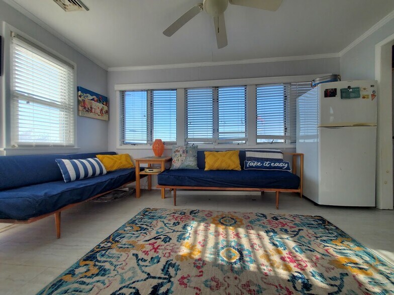 More Photos Of 607 Bay Blvd, Lavallette Restaurant For Sale