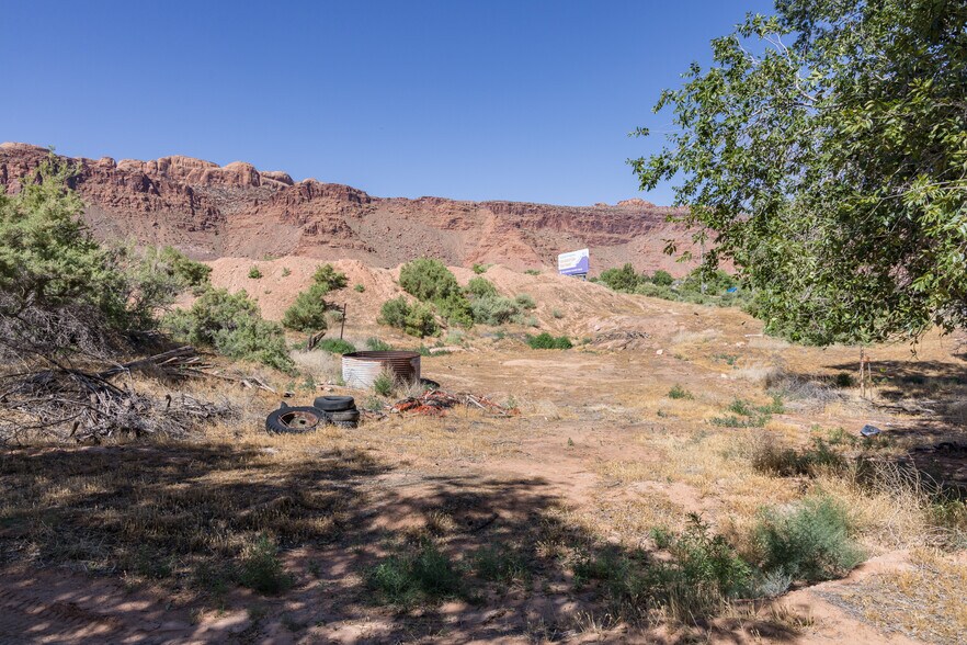 More Photos Of 1431 Arnel Ln, Moab Land For Sale