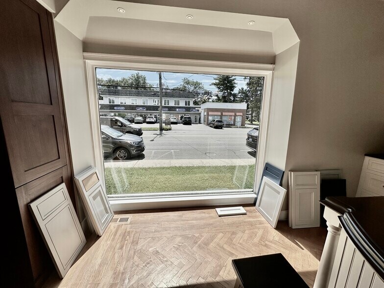 More Photos Of 406 E Putnam Ave, Cos Cob Office For Lease