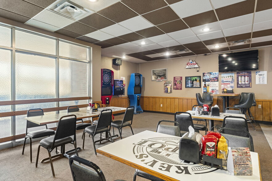 More Photos Of 118 Railroad Ave NE, Mora General Retail For Sale