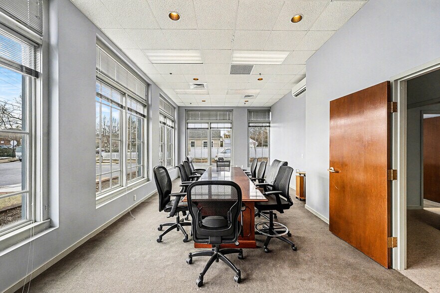 More Photos Of 415-417 Wolfe St, Fredericksburg Medical For Lease