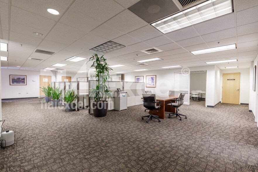 More Photos Of 1 S Main St, Saint George Bank For Sale