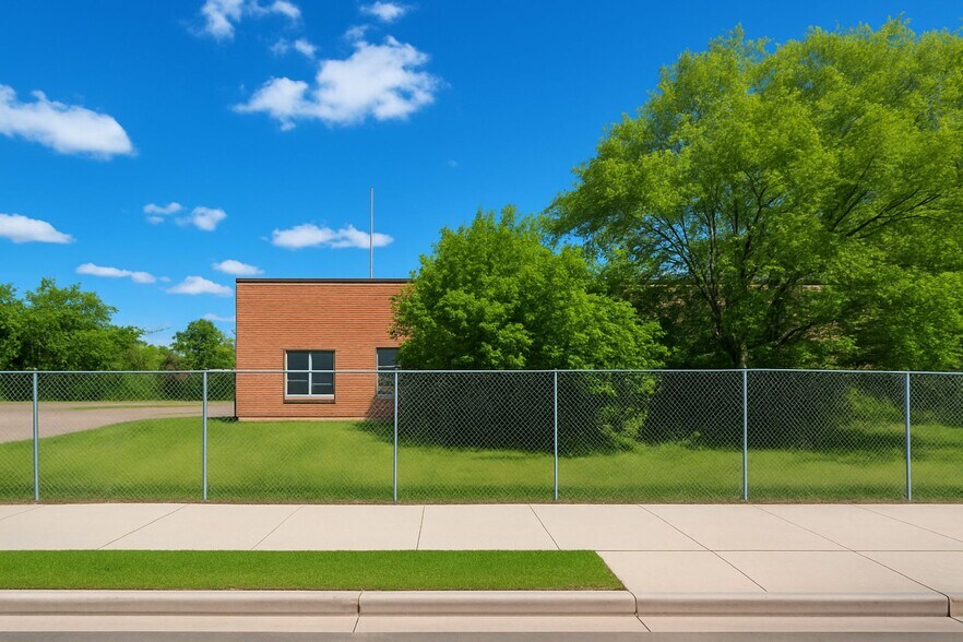 Primary Photo Of 3300 Doris St, Detroit General Retail For Sale